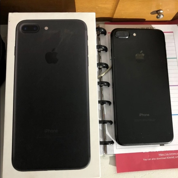 iPhone 7 plus - Picture 1 of 5